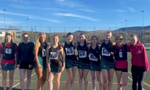 Y10 girls netball team 